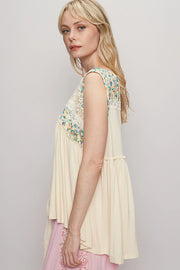 Jenny Floral Lace Contrast V-neck