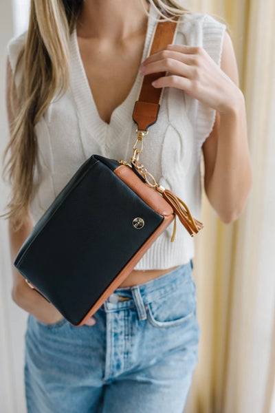 Kara Crossbody w/Removable Tassel