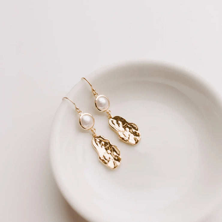 Oyster & Pearl Earrings