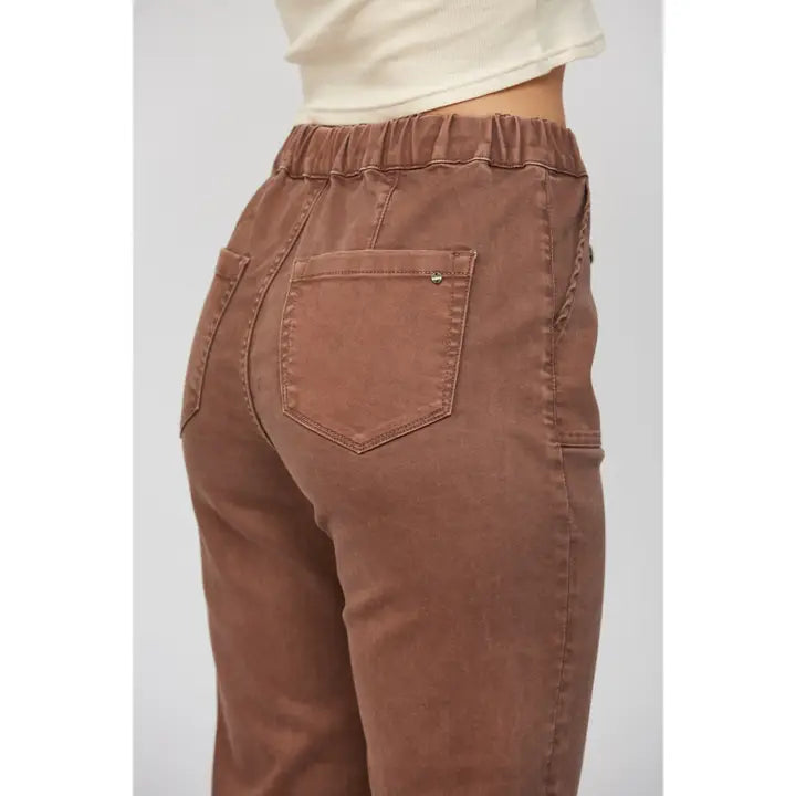 Explorer High Rise Jogger