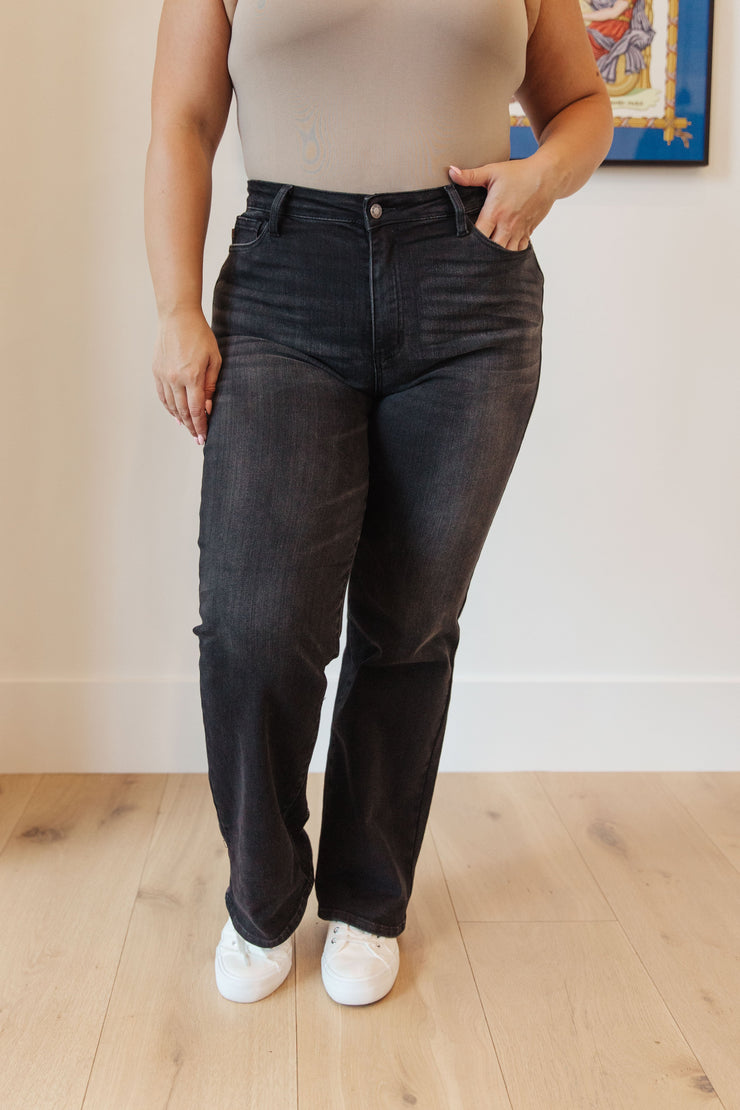 Eleanor High Rise Classic Straight Jeans in Washed Black